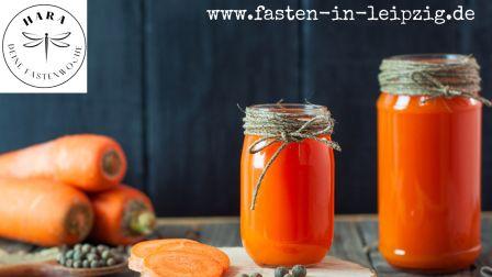 Selbstgemachte basische Fastensuppen